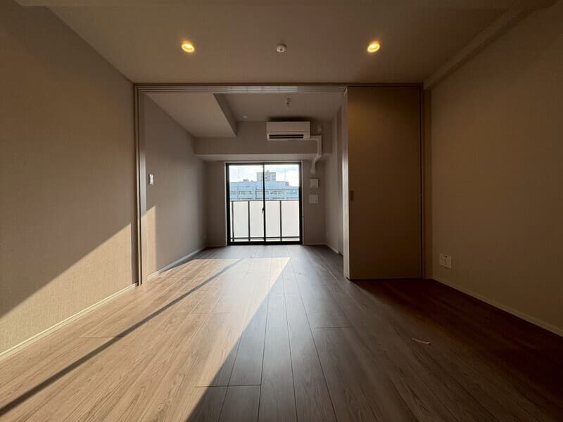 Room image 11