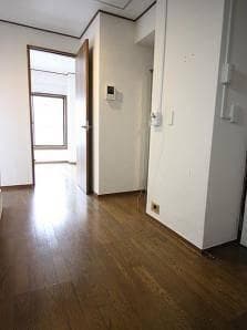 Room image 16