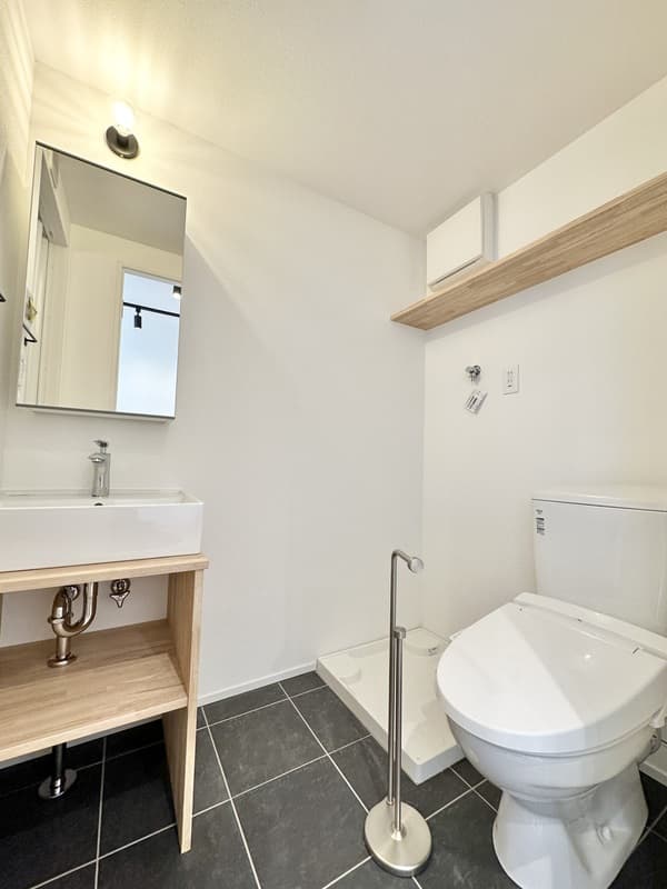 Room image 11