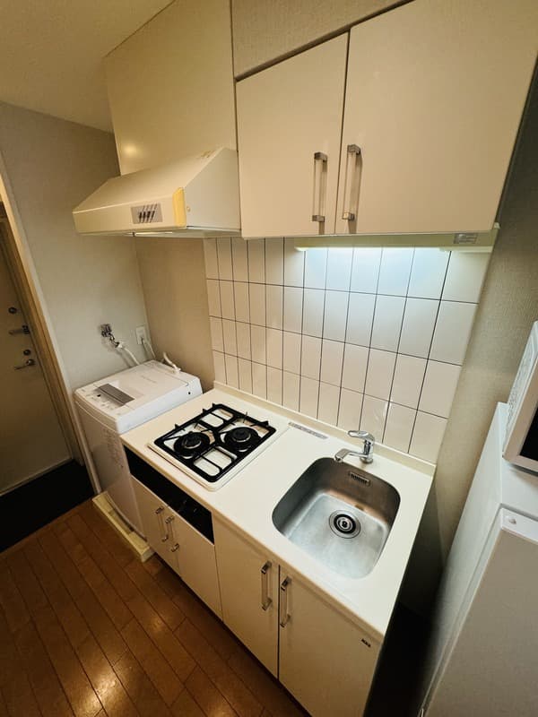 Room image 10