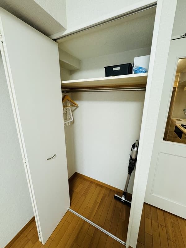 Room image 14