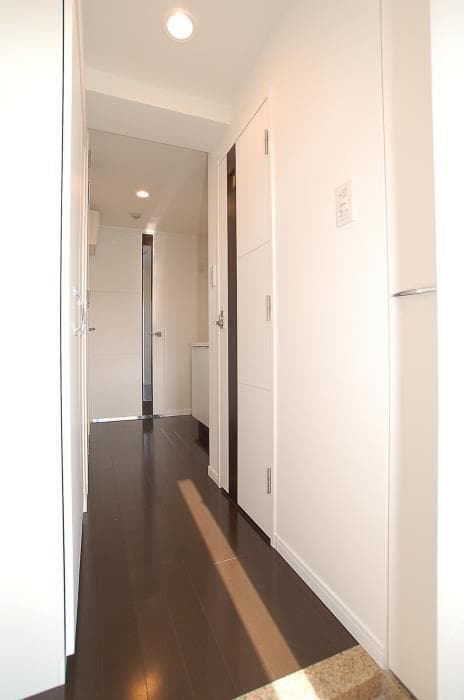 Room image 11