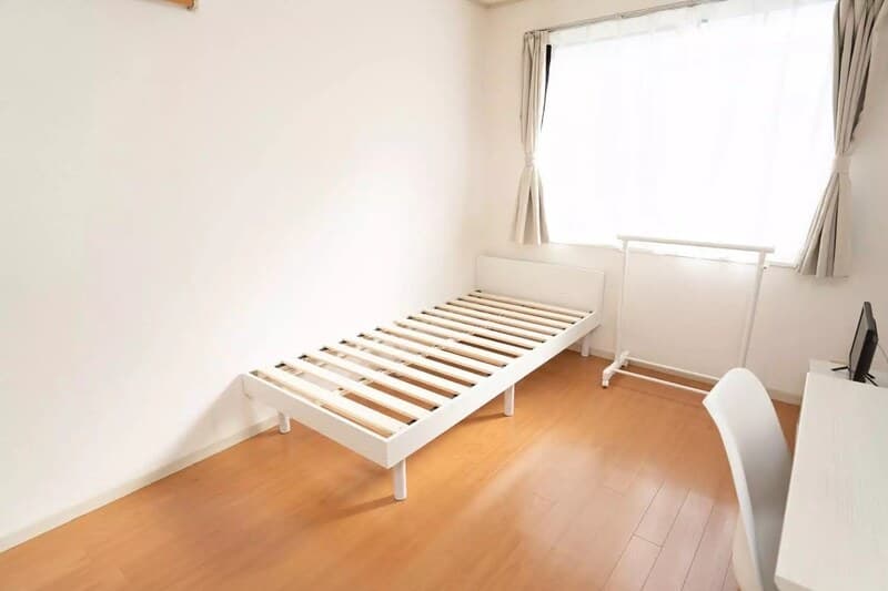 Room image 11