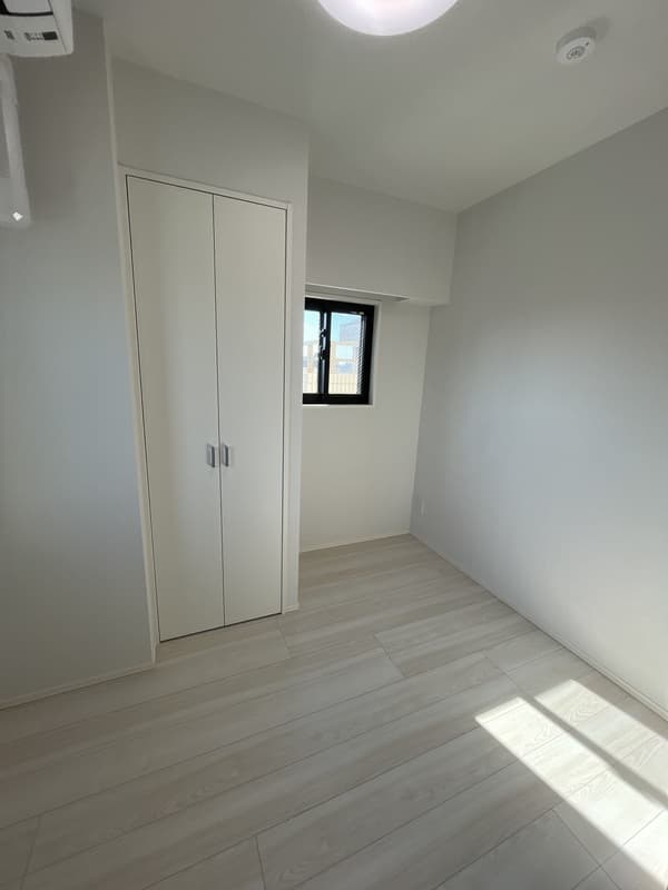 Room image 14