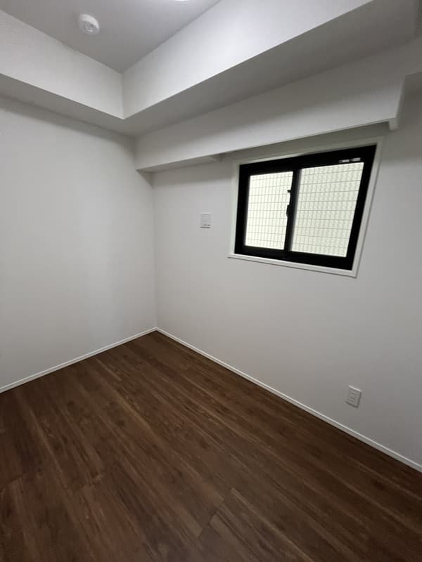 Room image 15