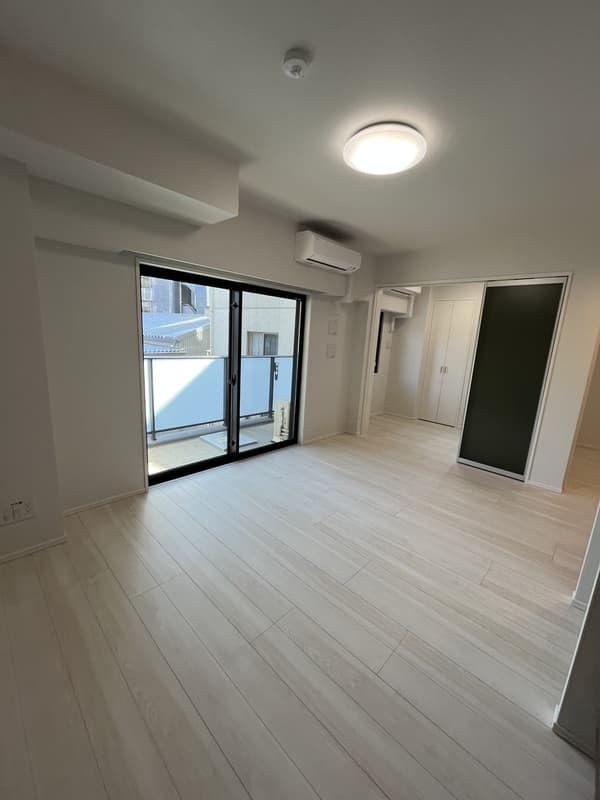 Room image 11