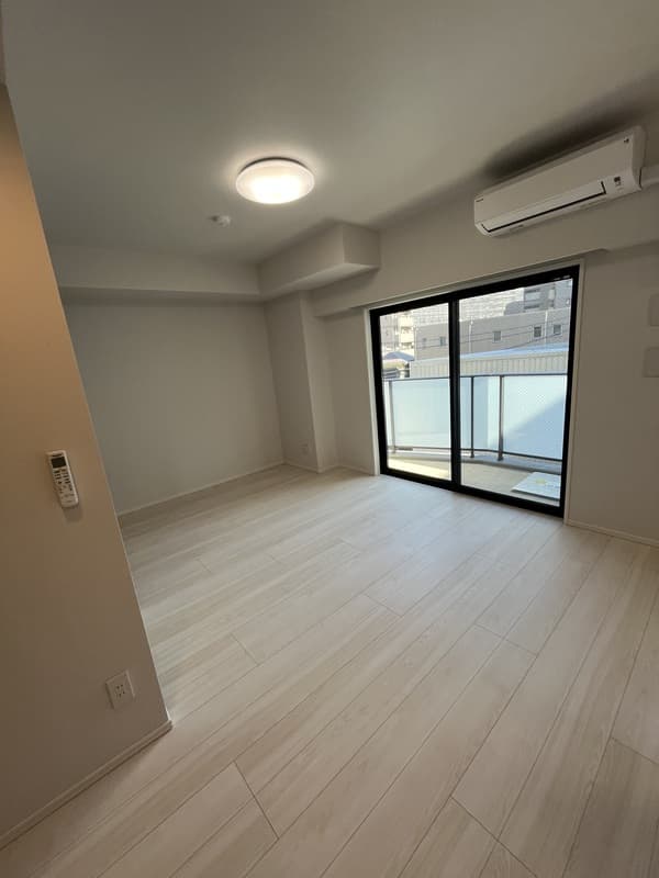 Room image 14