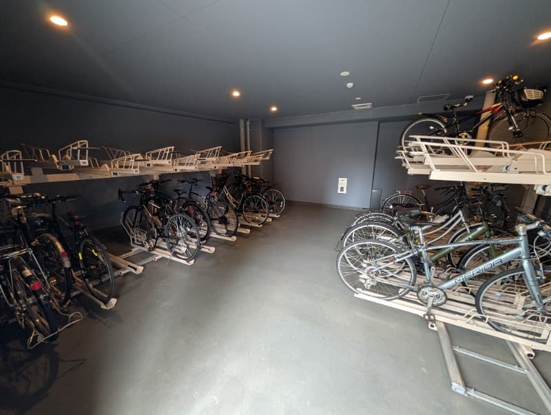 Room image 8