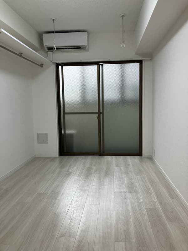 Room image 14