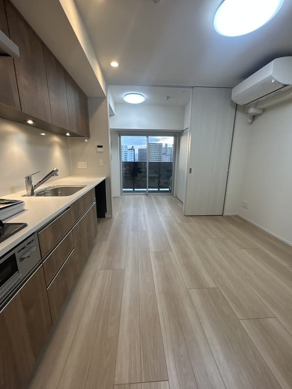 Room image 10
