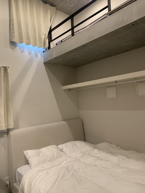 Room image 8