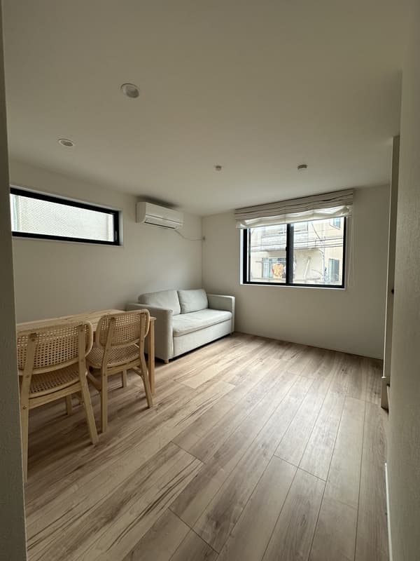 Room image 12