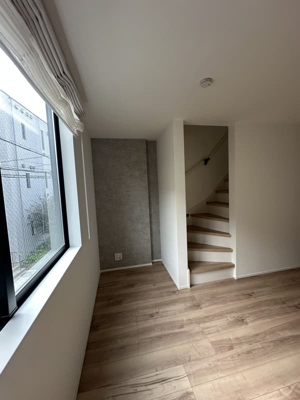Room image 16