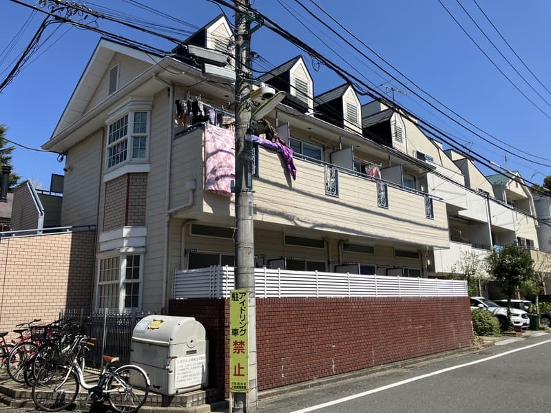 Room image 11