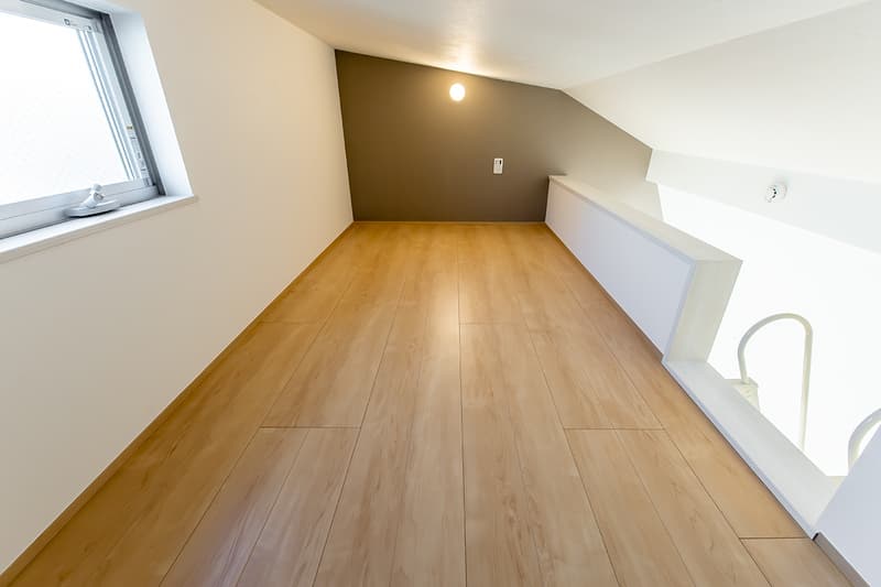 Room image 12
