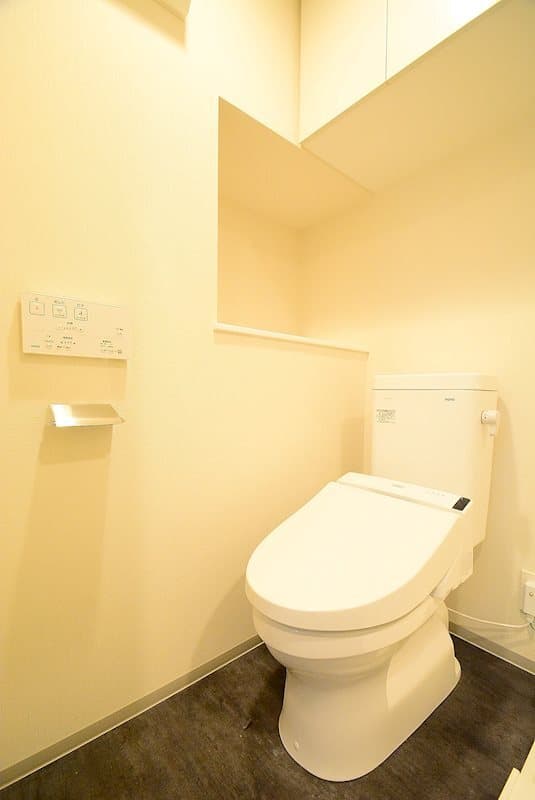Room image 8