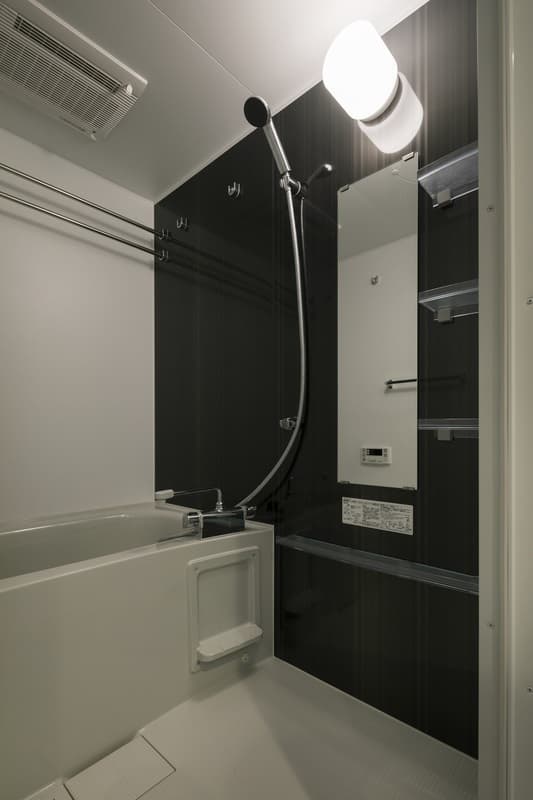 Room image 10