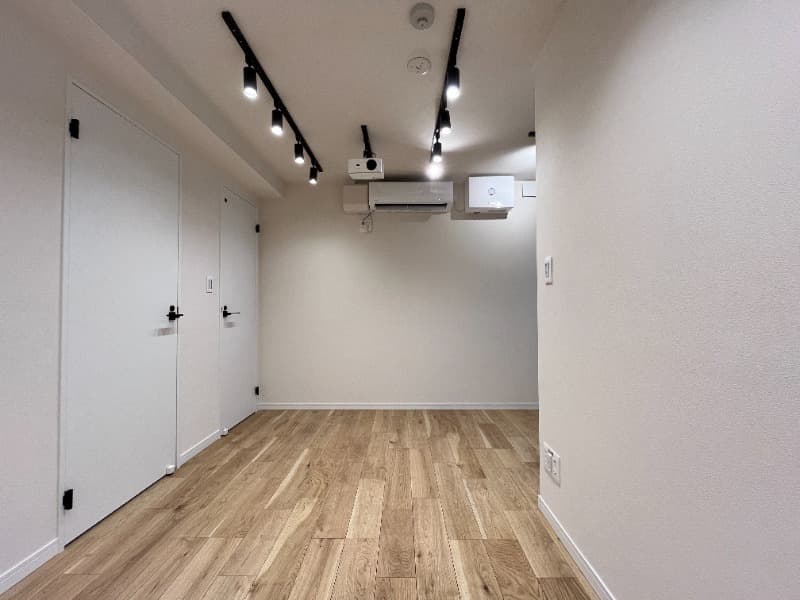 Room image 9