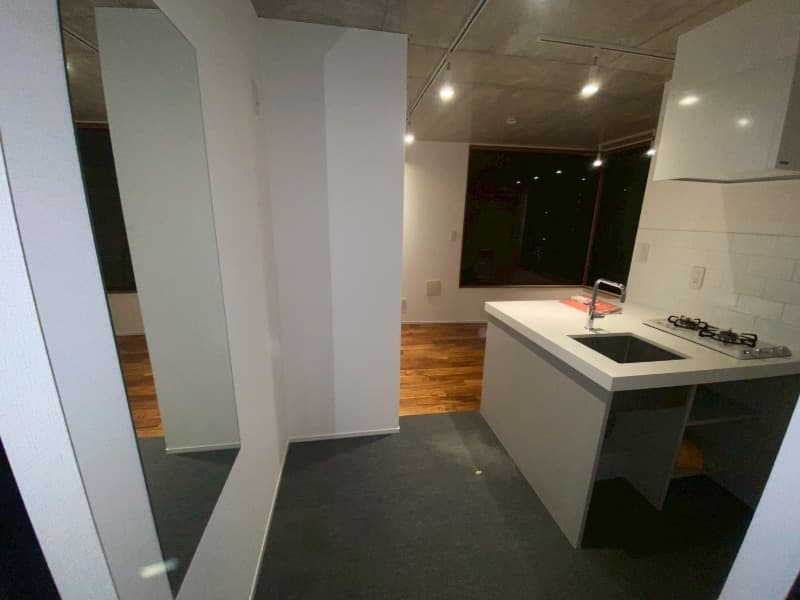 Room image 15