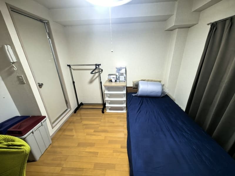 Room image 8