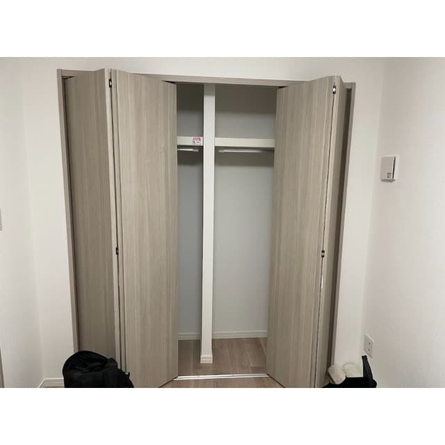 Room image 11