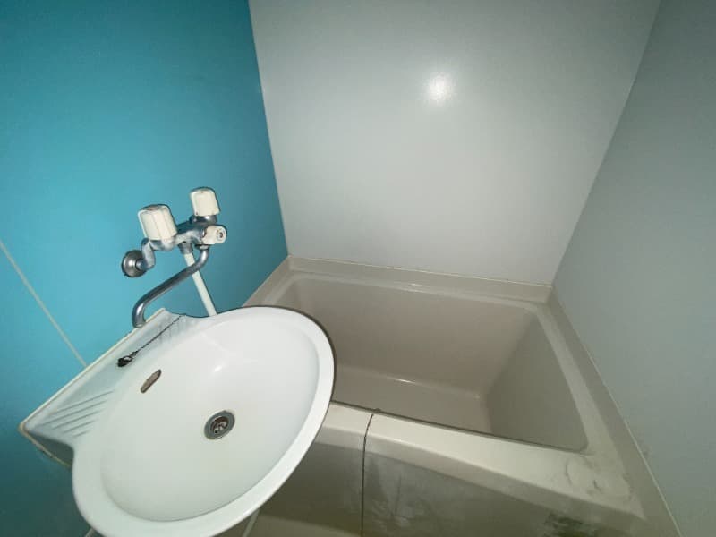 Room image 8