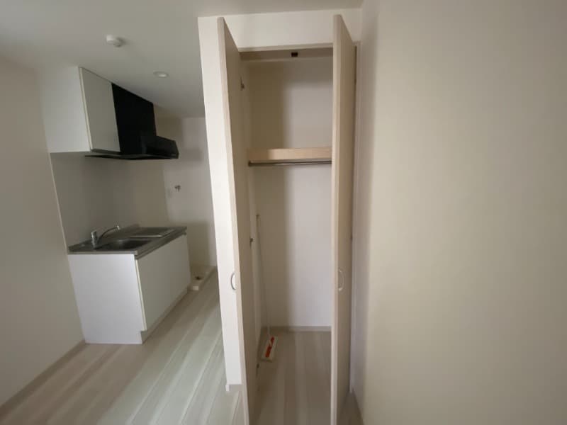 Room image 9