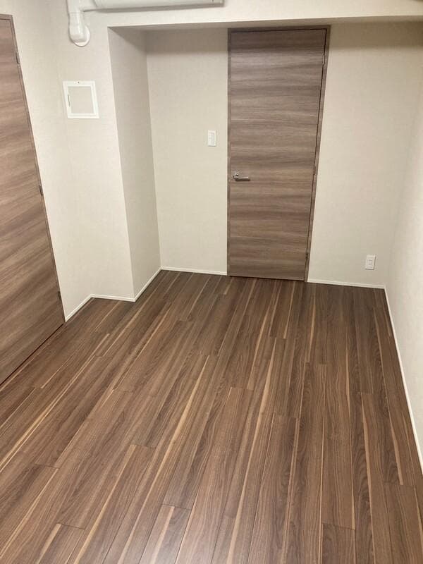 Room image 15