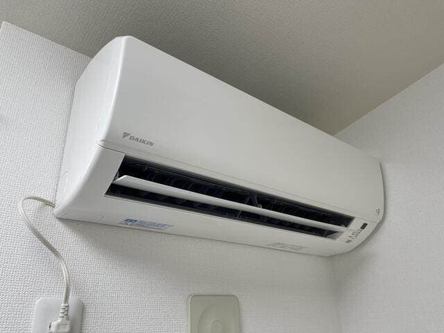Room image 16