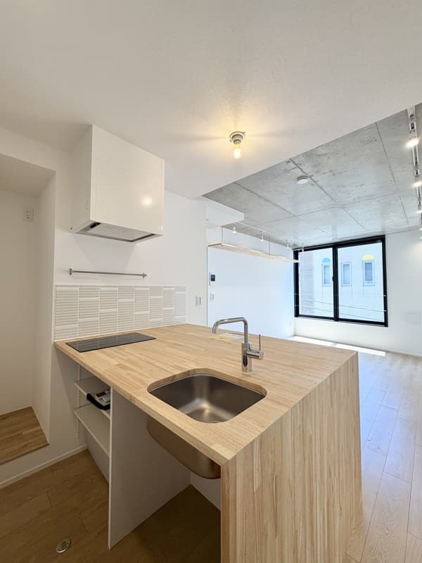 Room image 9