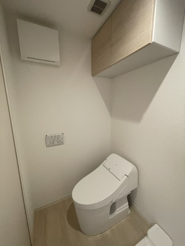 Room image 9