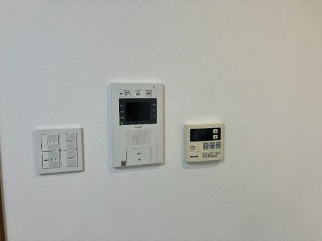 Room image 12