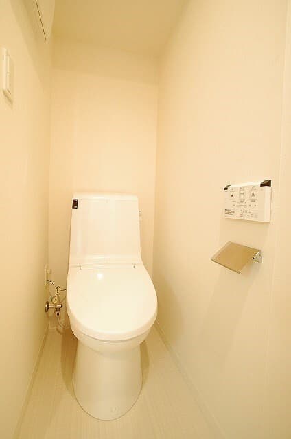 Room image 9