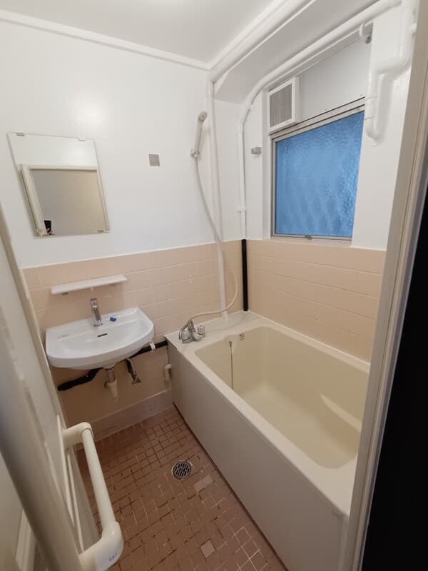 Room image 11