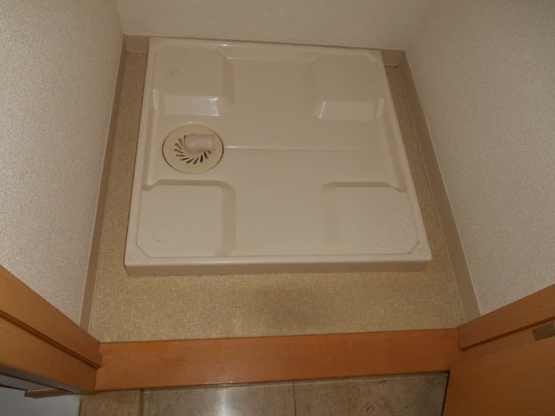 Room image 16