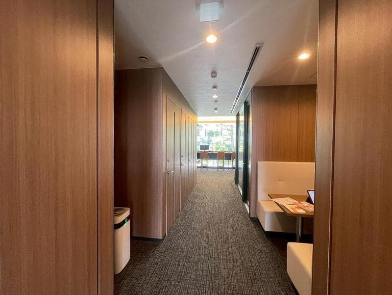 Room image 11