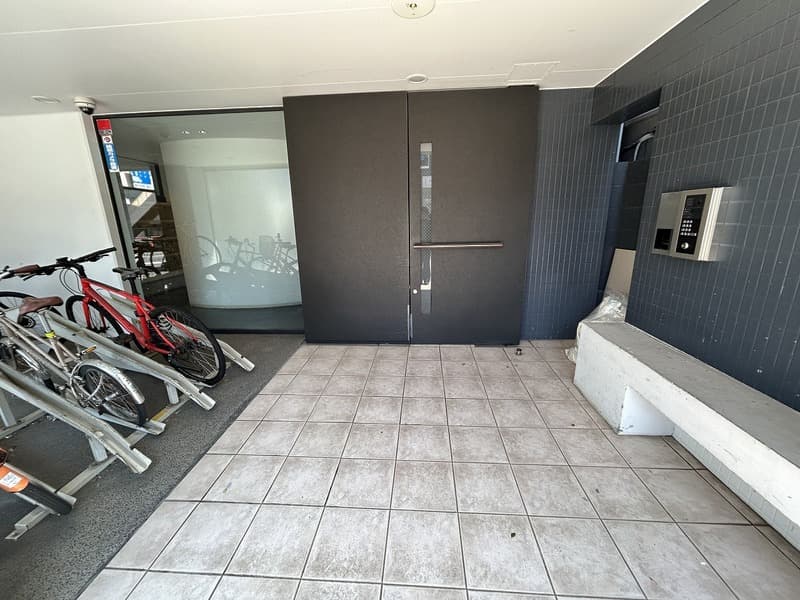 Room image 9