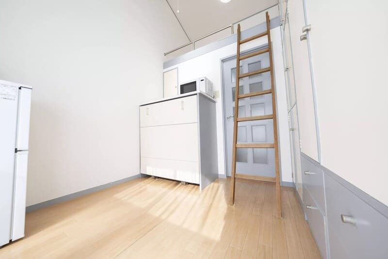 Room image 11