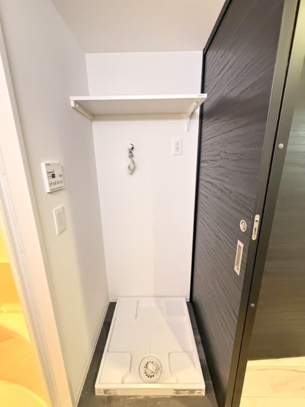 Room image 16