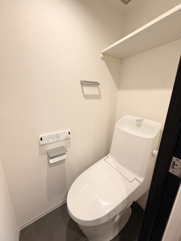 Room image 9