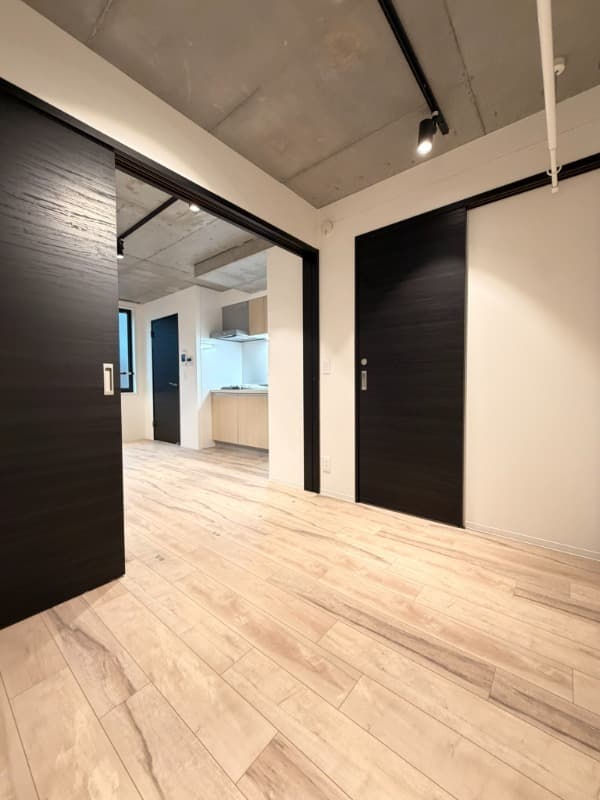 Room image 13
