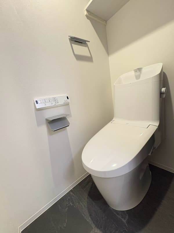 Room image 9