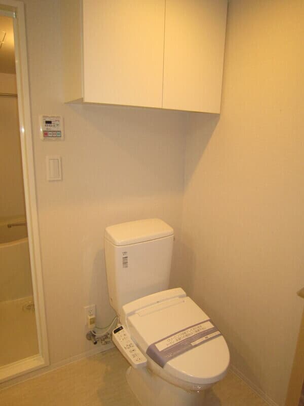 Room image 8