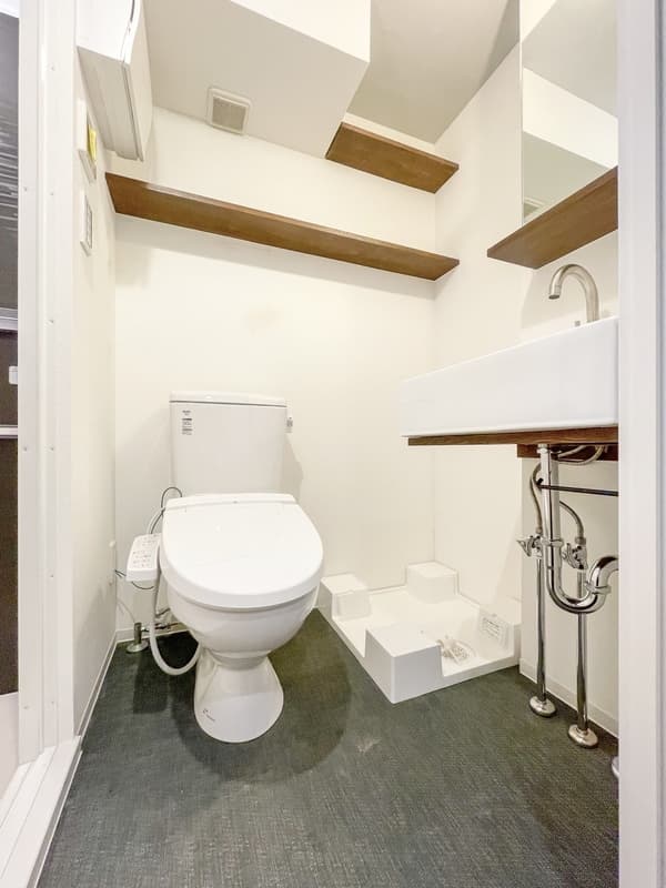 Room image 12