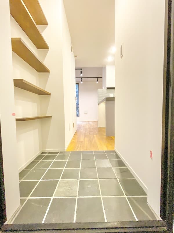 Room image 12