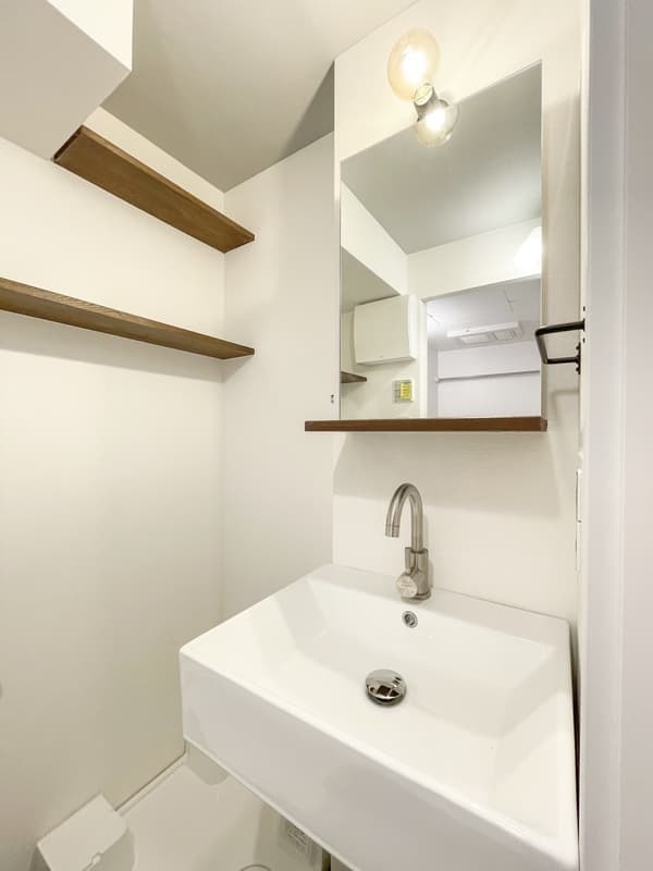 Room image 12