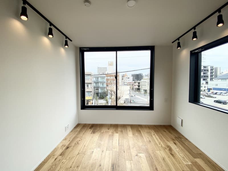 Room image 14