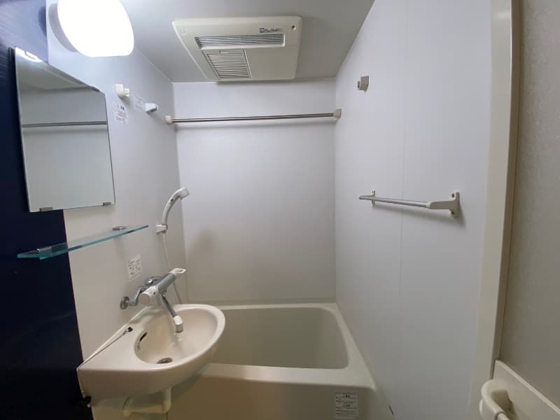 Room image 11