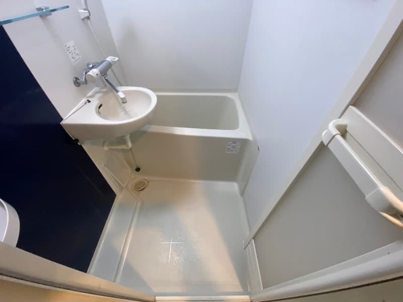 Room image 12