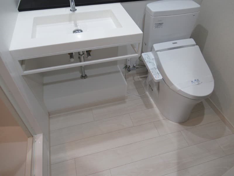Room image 15